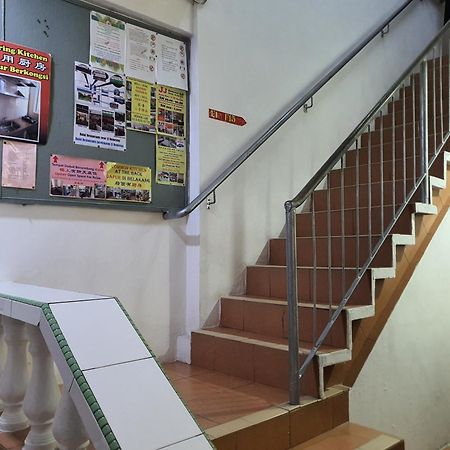 Oyo 90972 Jj Homestay Miri Eksteriør bilde