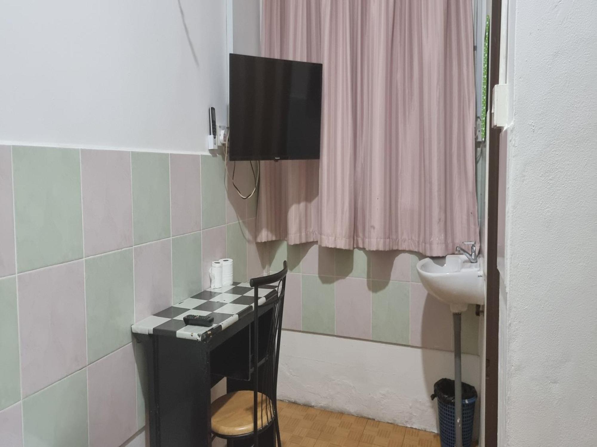 Oyo 90972 Jj Homestay Miri Eksteriør bilde