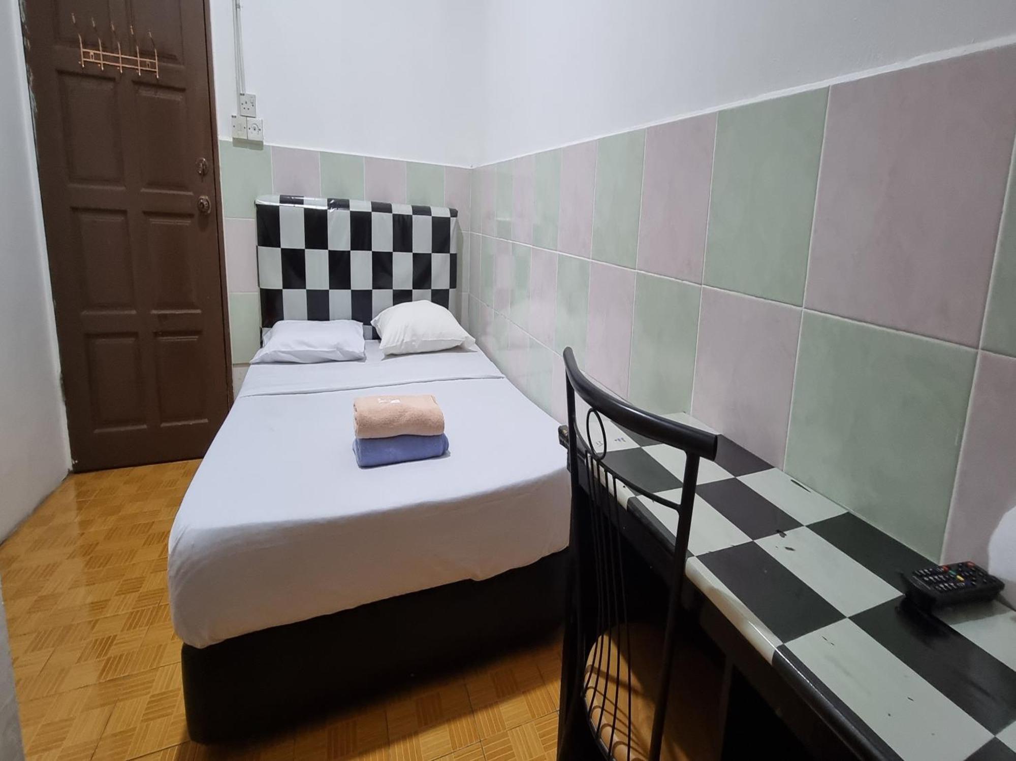 Oyo 90972 Jj Homestay Miri Eksteriør bilde