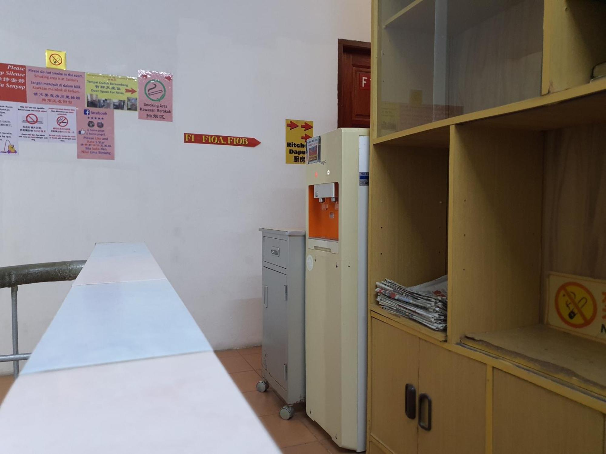 Oyo 90972 Jj Homestay Miri Eksteriør bilde