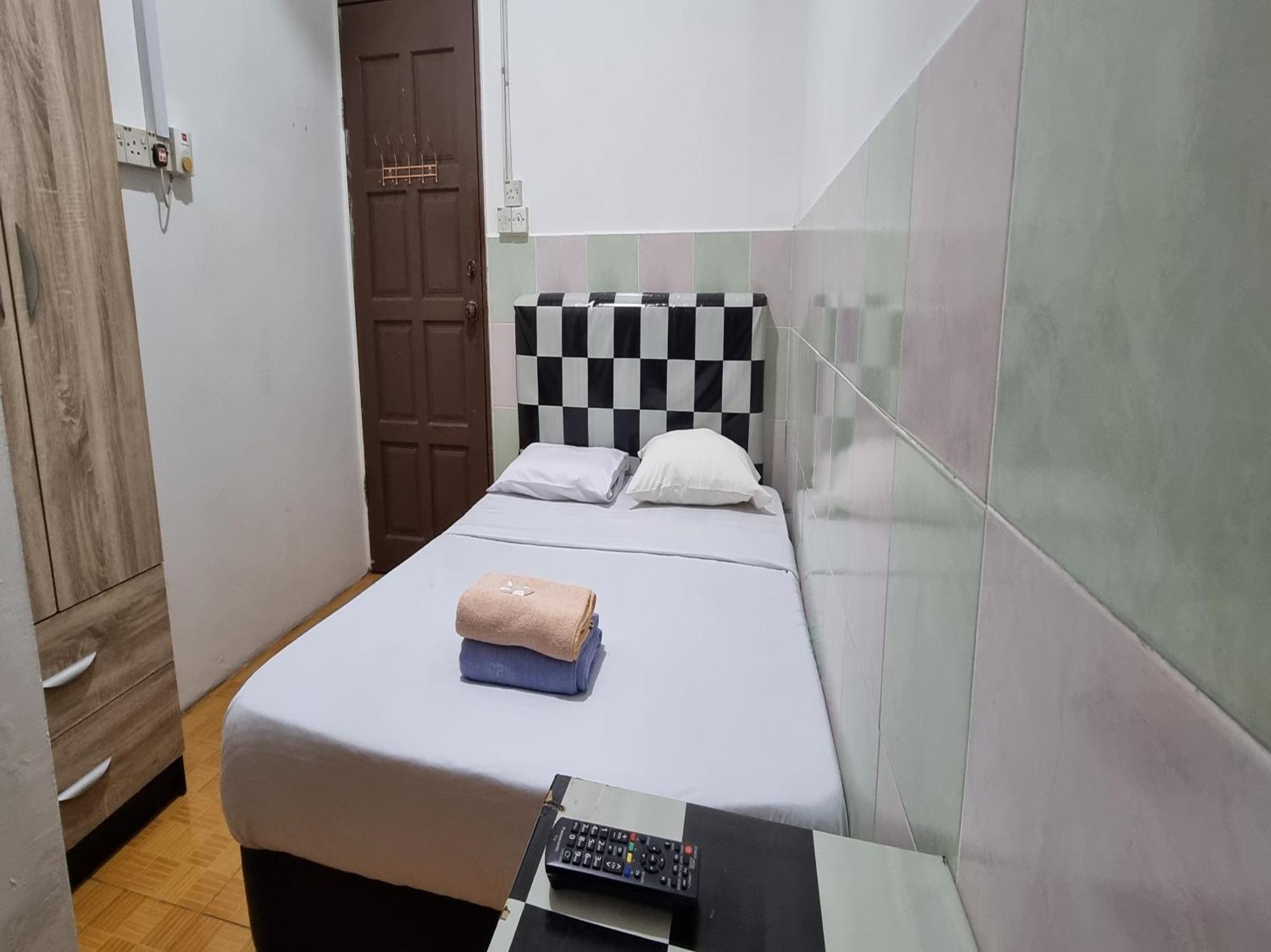 Oyo 90972 Jj Homestay Miri Eksteriør bilde