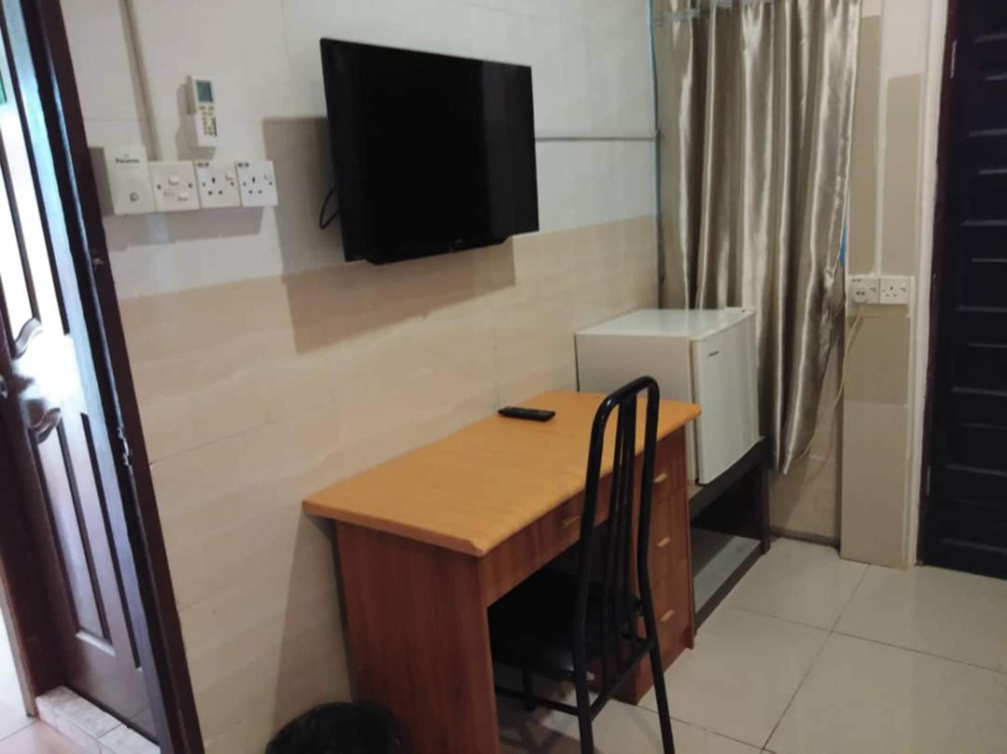 Oyo 90972 Jj Homestay Miri Eksteriør bilde