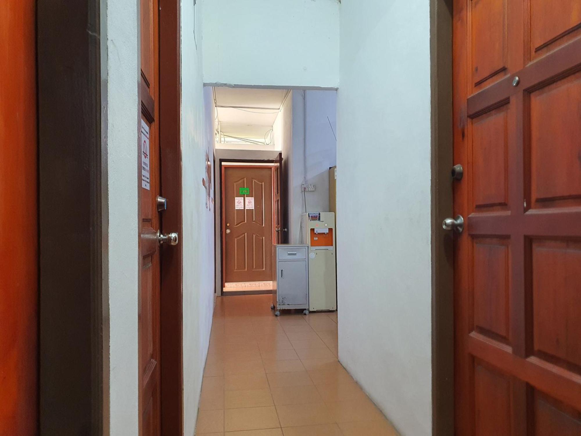 Oyo 90972 Jj Homestay Miri Eksteriør bilde
